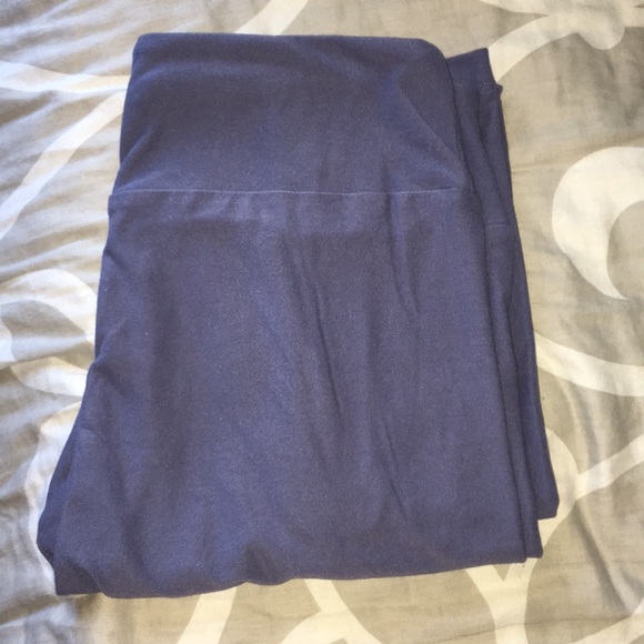 NWOT LuLaRoe OS Leggings - Picture 2 of 3